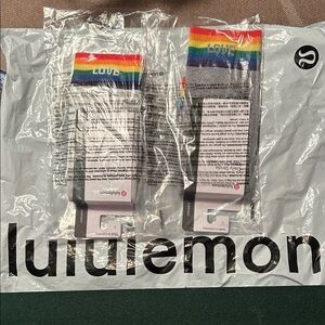 NEW lululemon Rainbow 'LOVE' Daily Stride Mid-Crew Sock, 2 pairs, sz L 9-11